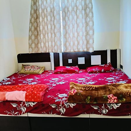 Jai Hanuman Guest House Palsana  エクステリア 写真
